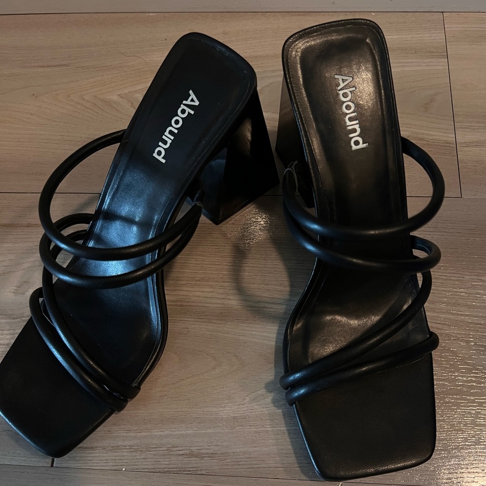 Chunky Heel Sandal